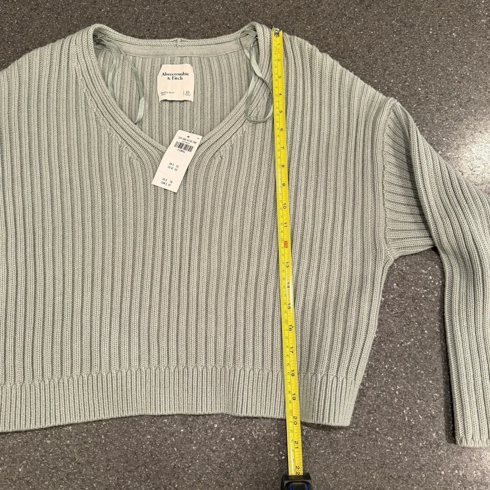 NEW Abercrombie And Fitch Oversized Cropped Ribbed‎ Sweater XS Sage Green